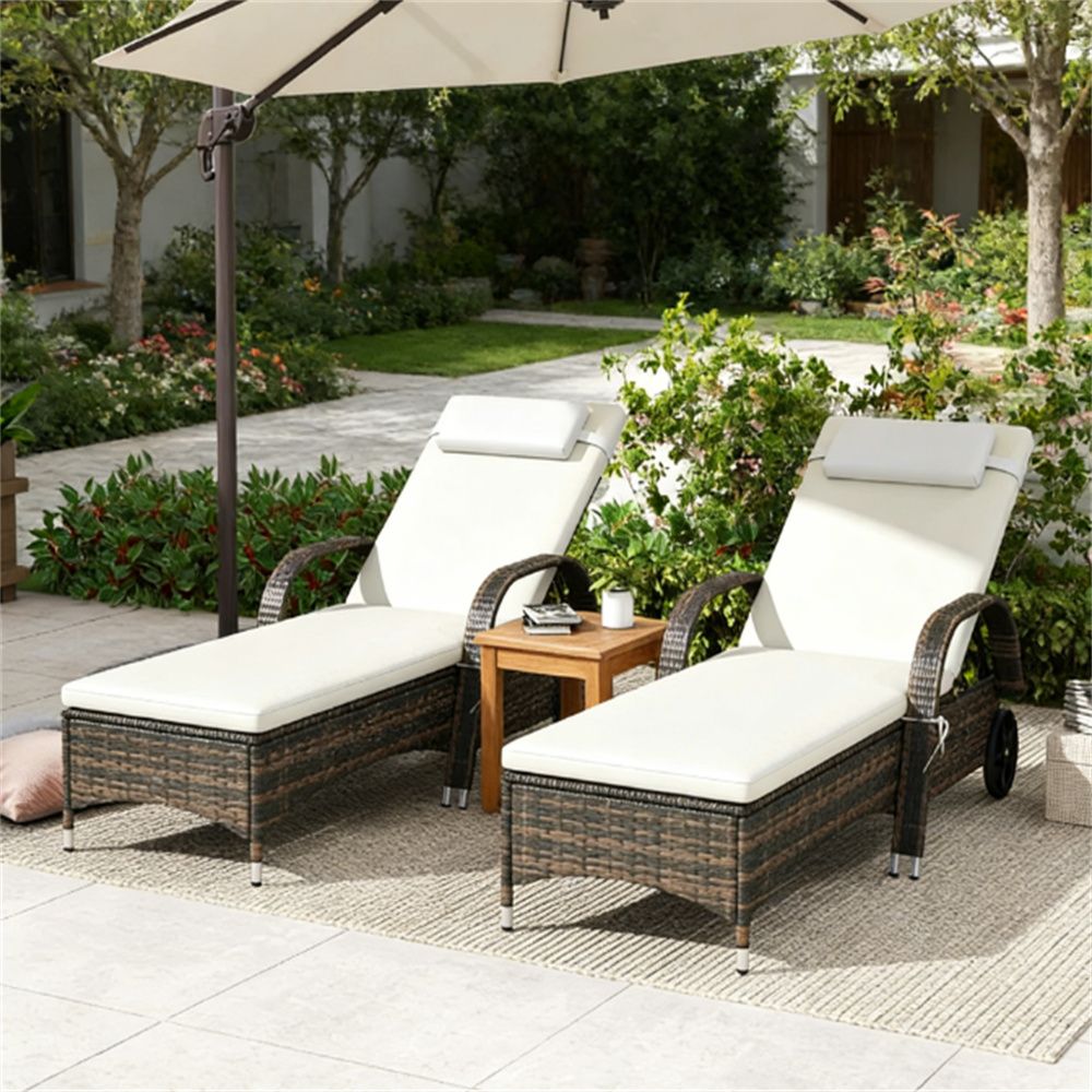2 lounge chairs, armchair, sun chair, outdoor chair, cream