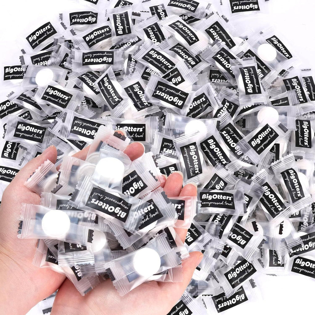 500PCS Compressed Towels, Bulk Disposable Towels for Face Portable Washcloths for Travel Expandable Wipes Tablets Survival Gear Kit for Outdoors Camping Hiking Hotel