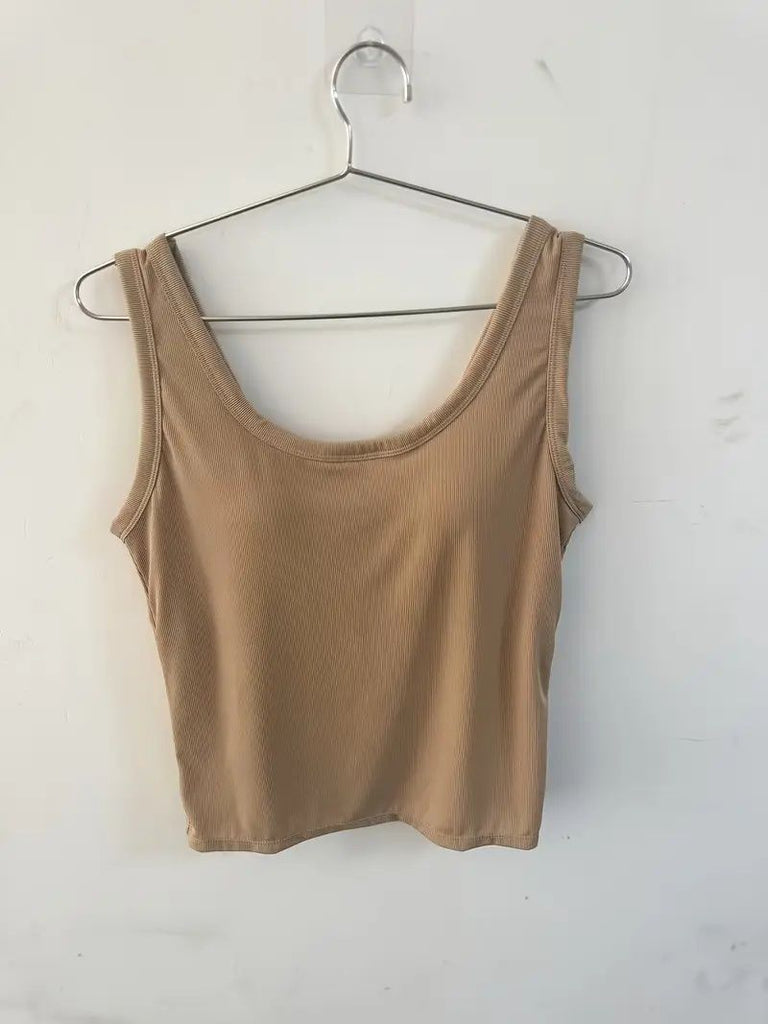 Ladies' Vest With Threaded Wide Shoulders, Comfortable And Seamless, With Built-in Chest Pads, Suitable For Wearing As An Inner Layer Or Outer Layer, And A Beautiful Back Design,