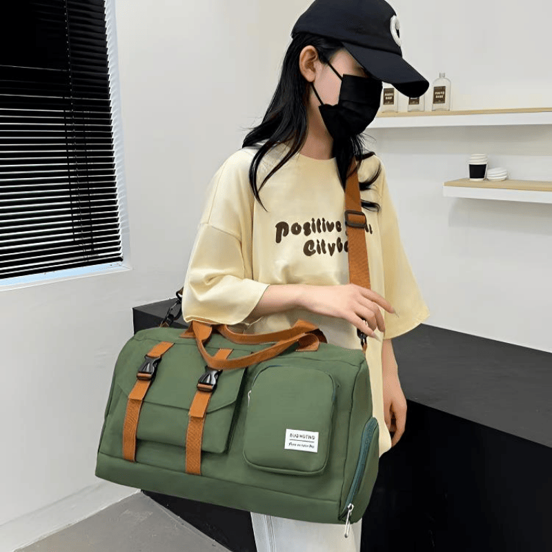 Large capacity travel storage bag with multiple pockets for dry and wet separation, suitable for both handheld and crossbody use, super practical for short distance business trips and fitness