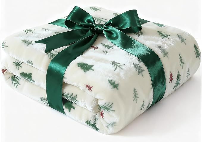 Soft Fleece Blanket Throw Size - Christmas Flannel Fleece Luxury Throw Blanket - Lightweight Throw for Couch, Bed, Chair - Warm & Breathable - Cozy Microplush Bedding - Christmas Trees